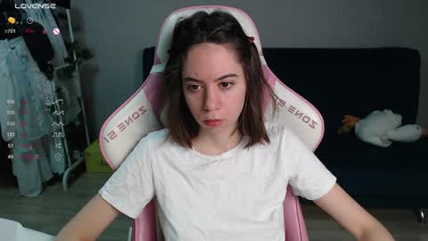 Snapshot of allie_hazie chatting on 03.01.26 alice online show from 03.01.26