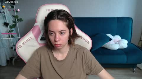 Snapshot of allie_hazie chatting on 05.10.26 alice online show from 05.10.26