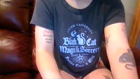 alliebearx online show from 11.14.25