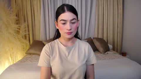 Snapshot of allierose_ chatting on 06.16.26 Allie online show from 06.16.26