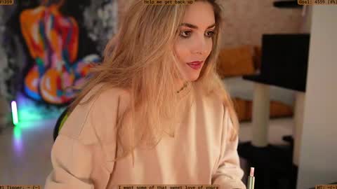 Snapshot of alliesynns chatting on 02.25.25 Allie online show from 02.25.25