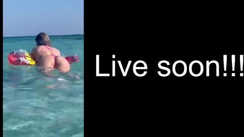 Snapshot of alliesynns chatting on 11.26.25 Allie online show from 11.26.25