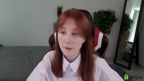 Snapshot of alliiceee_ chatting on 10.03.25 Alice online show from 10.03.25