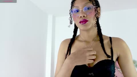 Snapshot of allis0n_ik chatting on 05.21.26 ALLIS0N IK online show from 05.21.26