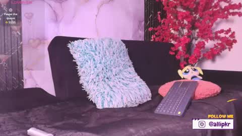 Snapshot of allison_parker1_ chatting on 05.25.26 allison_parker1_ online show from 05.25.26