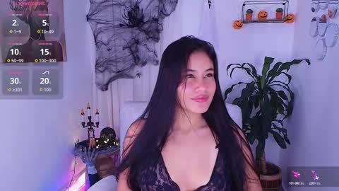 Snapshot of allisxxnn_fox chatting on 10.13.25 Allisxn Fox online show from 10.13.25