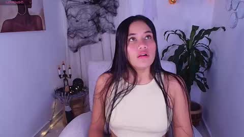 Snapshot of allisxxnn_fox chatting on 10.14.25 Allisxn Fox online show from 10.14.25