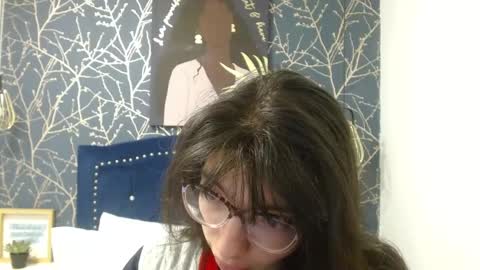 Snapshot of alllyson_ chatting on 05.19.26 alison online show from 05.19.26