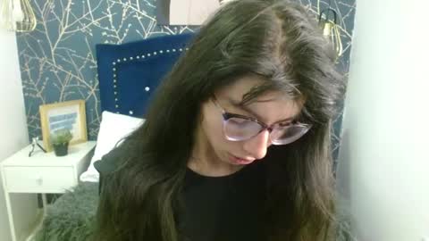 Snapshot of alllyson_ chatting on 05.23.26 alison online show from 05.23.26