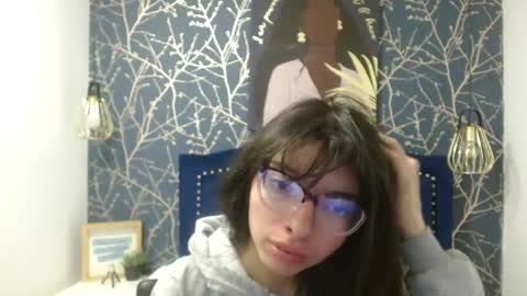 Snapshot of alllyson_ chatting on 05.30.26 alison online show from 05.30.26