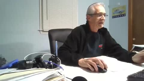 Snapshot of allopigno chatting on 12.25.24 Allopigno online show from 12.25.24