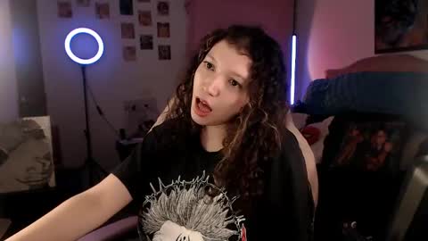 Snapshot of ally_donfort chatting on 04.16.26 Ally online show from 04.16.26