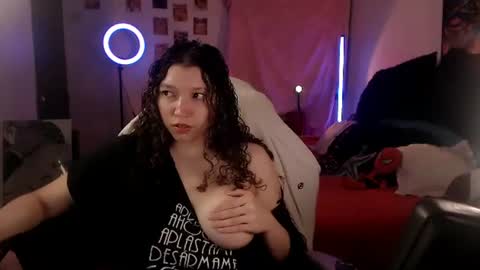 Snapshot of ally_donfort chatting on 07.16.26 Ally online show from 07.16.26