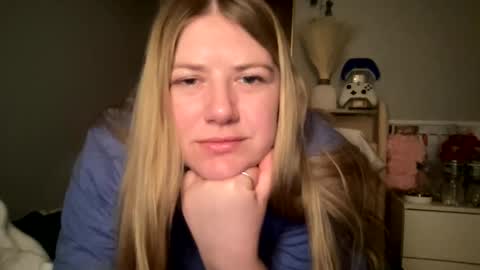 Snapshot of allyanalangel chatting on 02.16.25 allyanalangel online show from 02.16.25