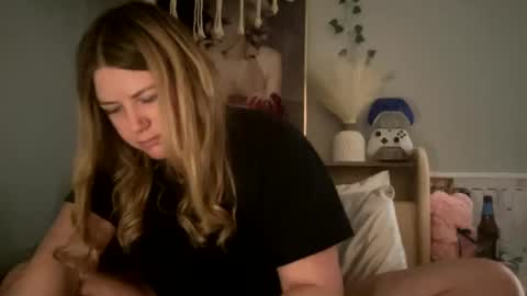 Snapshot of allyanalangel chatting on 02.20.25 allyanalangel online show from 02.20.25