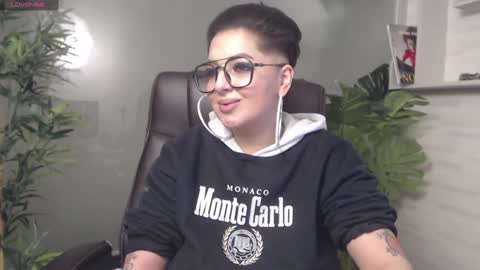         online show from 01.12.25