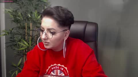         online show from 02.15.25