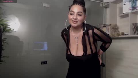         online show from 03.05.25