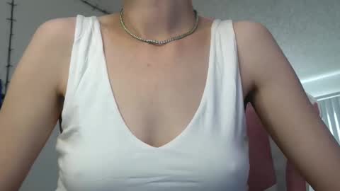 Ally Girl In Her Ally World online show from 04.25.26