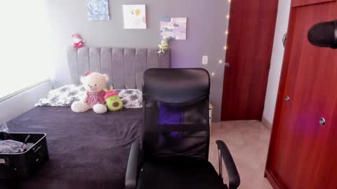 Snapshot of allysonsweett chatting on 01.20.25 ANNA online show from 01.20.25