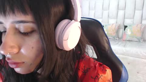 Allysa  online show from 09.21.25