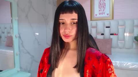 Allysa  online show from 10.11.25