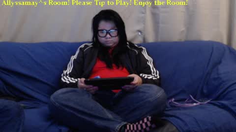 Allyssamay online show from 02.14.25