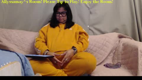 Allyssamay online show from 11.17.25