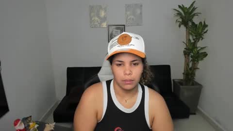 Snapshot of allyssann_smith chatting on 12.10.24 allyssann online show from 12.10.24