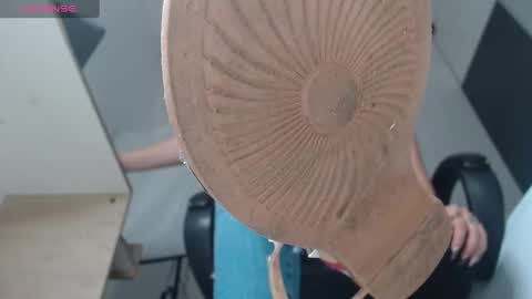 ALMA FENIX  online show from 03.04.25