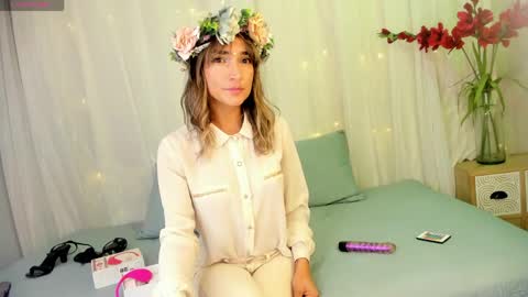 Snapshot of alma_rose_ chatting on 04.16.26 alma_rose_ online show from 04.16.26