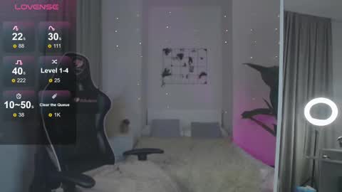 Snapshot of alma_wilson chatting on 02.03.25 Amina online show from 02.03.25