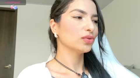 Snapshot of almatease chatting on 05.21.26 Alma online show from 05.21.26
