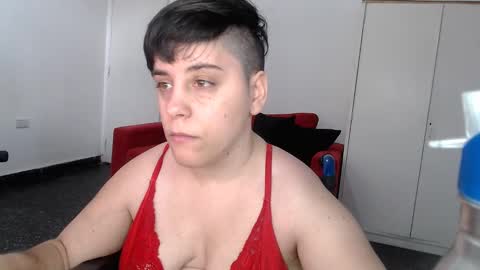 Snapshot of almondonwheels chatting on 12.19.24 Almond online show from 12.19.24