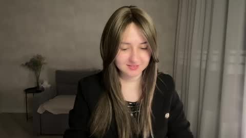 Snapshot of almostinnocent_ chatting on 04.25.26 Anna online show from 04.25.26