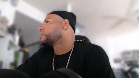 simplyfaded online show from 10.17.25