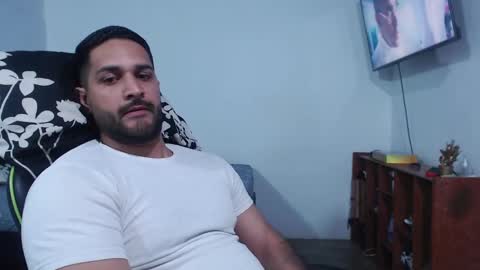 Snapshot of alonxoo chatting on 09.14.25 alonxoo online show from 09.14.25