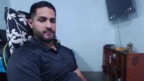 Snapshot of alonxoo chatting on 09.17.25 alonxoo online show from 09.17.25