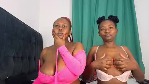 Snapshot of alotta_titties chatting on 06.18.26 alotta_titties online show from 06.18.26