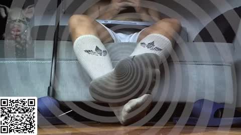 Snapshot of alphacashmaster8 chatting on 05.29.26 MASTER FINDOM DRAIN... online show from 05.29.26
