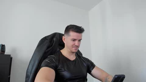 LeatherMaster online show from 09.25.25