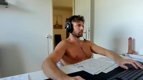 Snapshot of alphah_hunk chatting on 04.21.26 alphah_hunk online show from 04.21.26