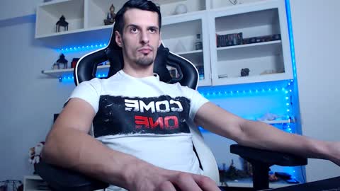 Snapshot of alphamastertodd chatting on 01.12.25 MasterTodd online show from 01.12.25