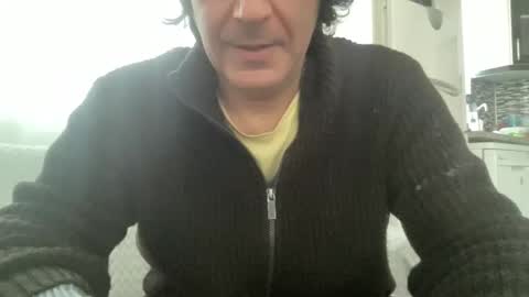 Snapshot of alphandre chatting on 01.17.25 AlphAndre online show from 01.17.25