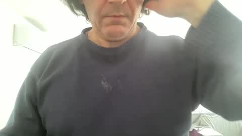 Snapshot of alphandre chatting on 02.02.25 AlphAndre online show from 02.02.25