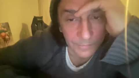 Snapshot of alphandre chatting on 03.02.25 AlphAndre online show from 03.02.25