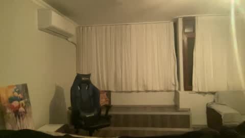 Snapshot of alphandre chatting on 03.04.25 AlphAndre online show from 03.04.25