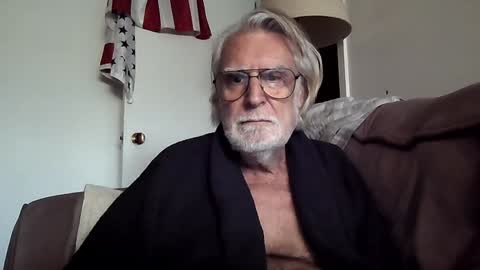 AlphaUniform online show from 01.12.25