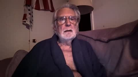 AlphaUniform online show from 01.16.25