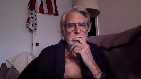 AlphaUniform online show from 01.17.25